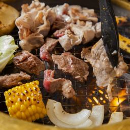 메뉴 한 가지만 고를 수 없다면? 🐷