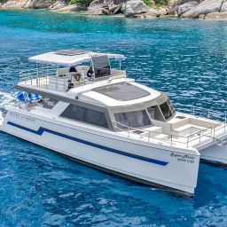 [푸켓/일일투어] 인디고 럭셔리 요트 투어 - 피피섬+마야베이+마이톤섬-롱데일보트/선상뷔페