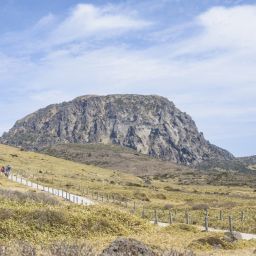 探索济州山岳
