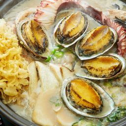 Jin あわび参鶏湯 本店 Thumbnail