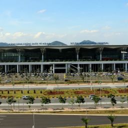 노이바이 국제 공항