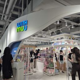 WITHMUU AK PLAZA 弘大店 Thumbnail