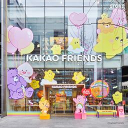 KAKAO FRIENDS 弘大フラッグシップストア