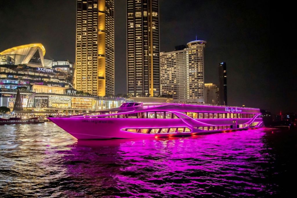 오퓰런스 럭셔리 디너 크루즈