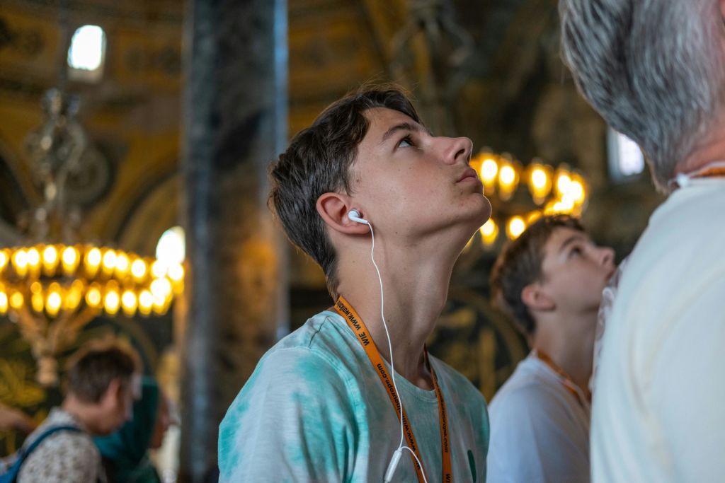 가이드 안내를 더 잘 들을 수 있는 헤드셋