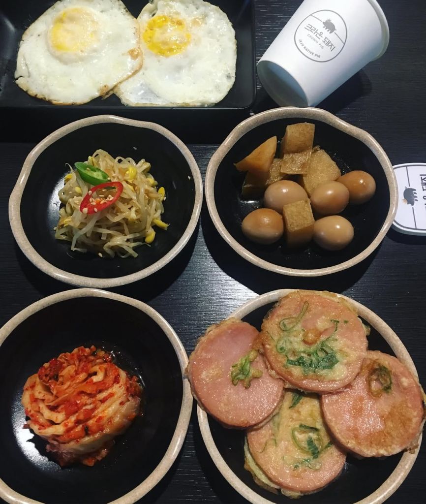 크라운돼지 신사 본점