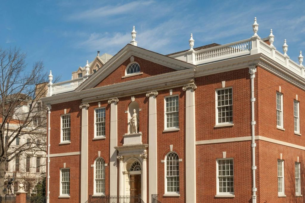 오디오 가이드를 들으며 즐기는 필라델피아 도보 투어