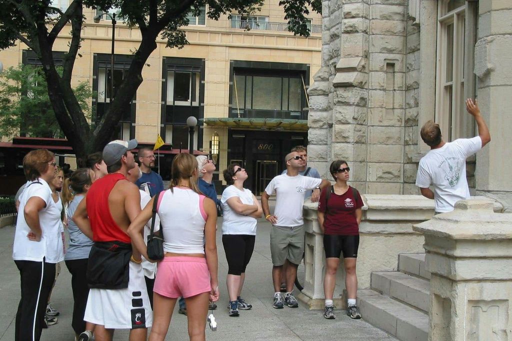 시카고의 명소를 둘러보는 도보 & 푸드 투어