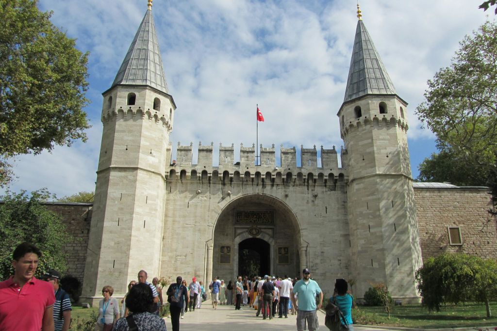 톱카프 궁전 입장