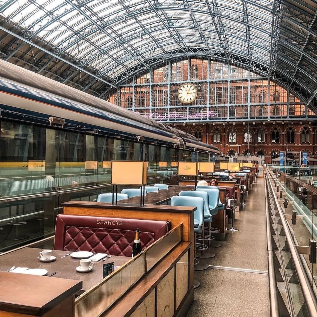 시어시스 세인트 판크라스 역 레스토랑 앤 바