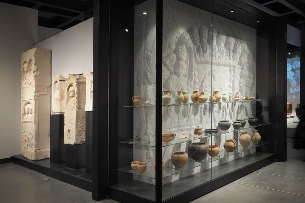 Navigation and Trade Showcase