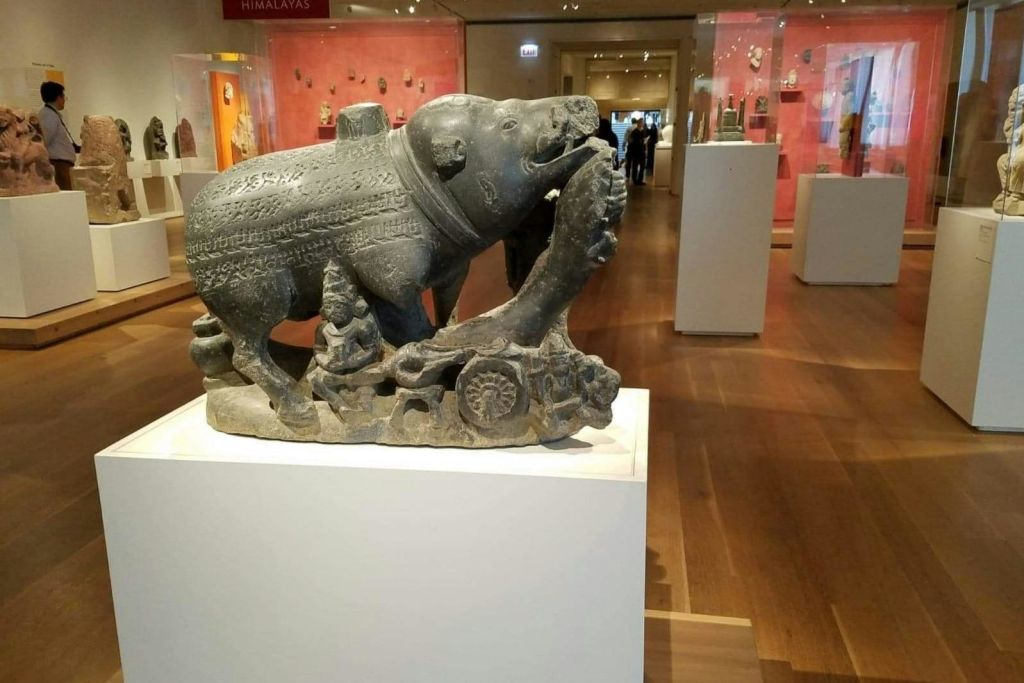 시카고 아트 인스티튜트 세미 프라이빗 투어 (스킵 더 라인 액세스 포함)