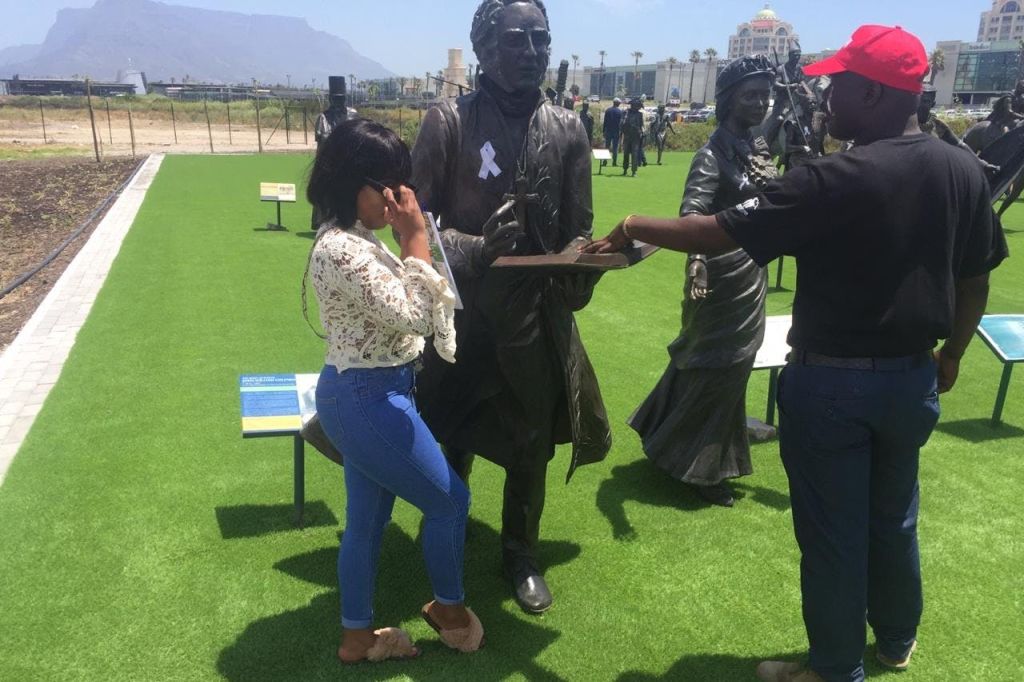 자유를 향한 긴 행군.