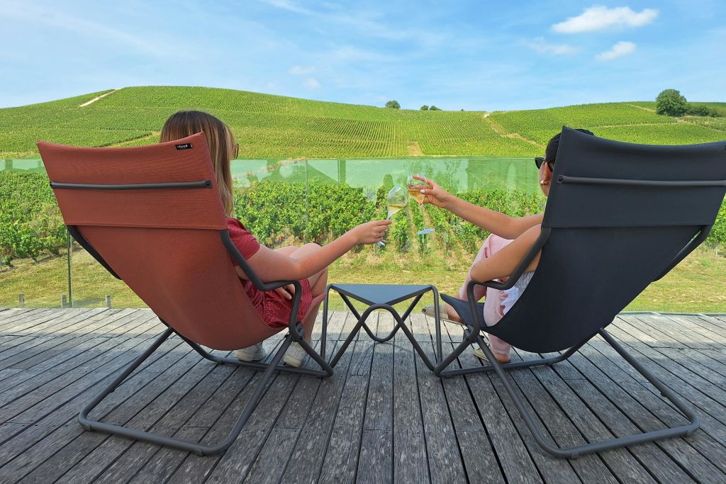 샴페인 바 무료 이용