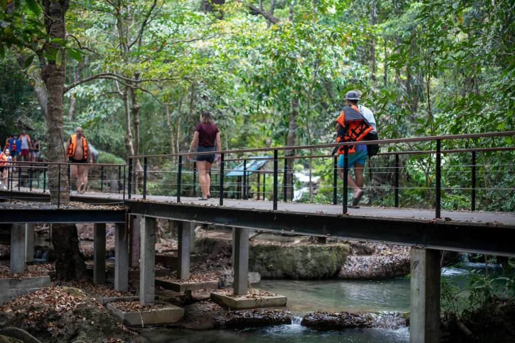 에라완 국립공원 투어