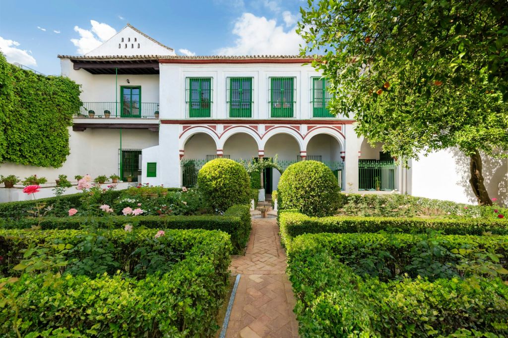 로기아와 궁전의 정원.