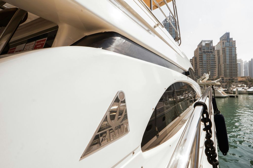 켄타우로스 차터 - 58피트 요트 에토샤