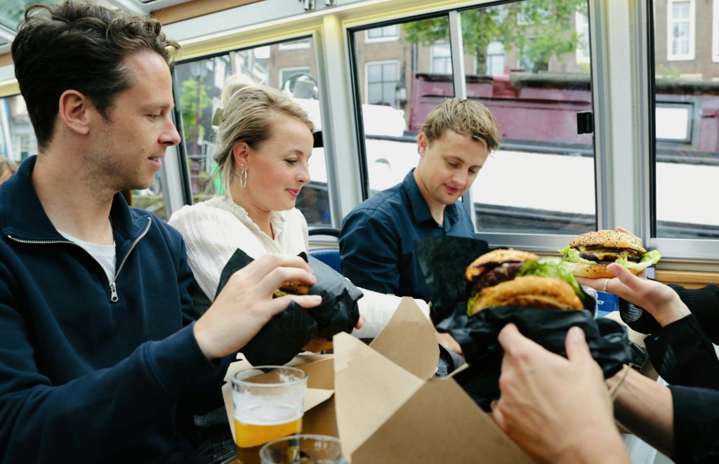 고급 햄버거 크루즈