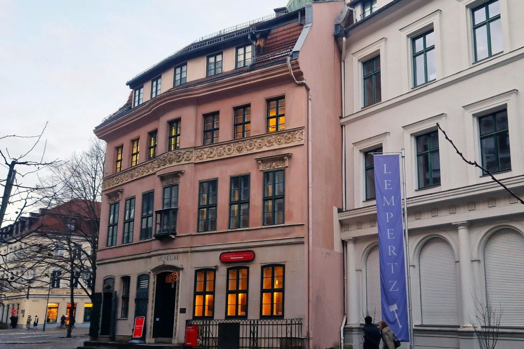 크노블로흐 가문은 17 ~ 18세기 천 무역의 선두주자였던 크노블로흐 가문의 고향이었습니다.