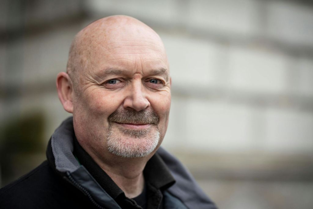 폴 도넬리, 리드 투어 가이드