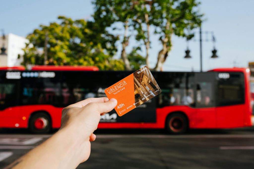 Vtcard 및 Bus Turistic.