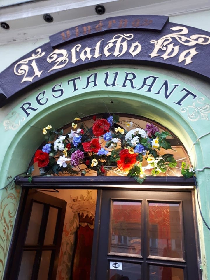 우 즈라테호 르바