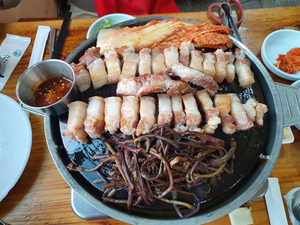 복돼지 식당