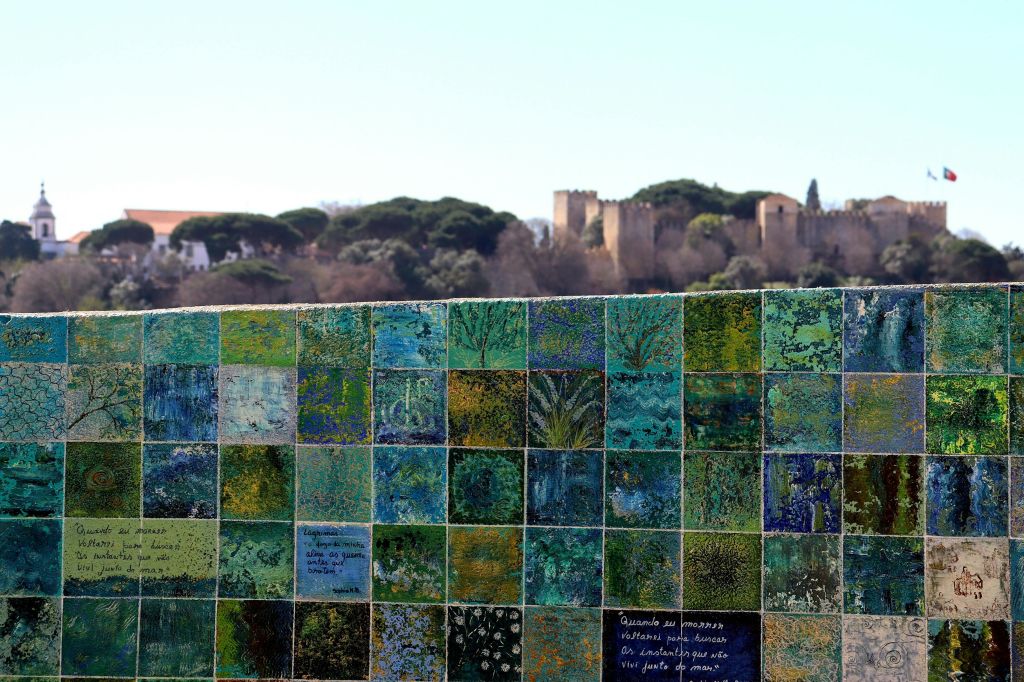 호르헤 로망의 벽화.