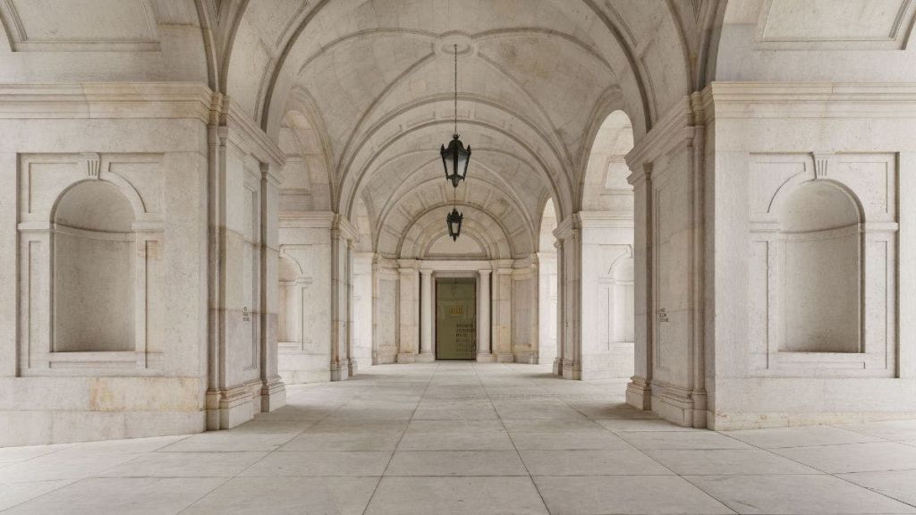 돌기둥이 있는 웅장한 아치형 복도와 끝으로 닫힌 커다란 문으로 이어지는 등불 두 개.