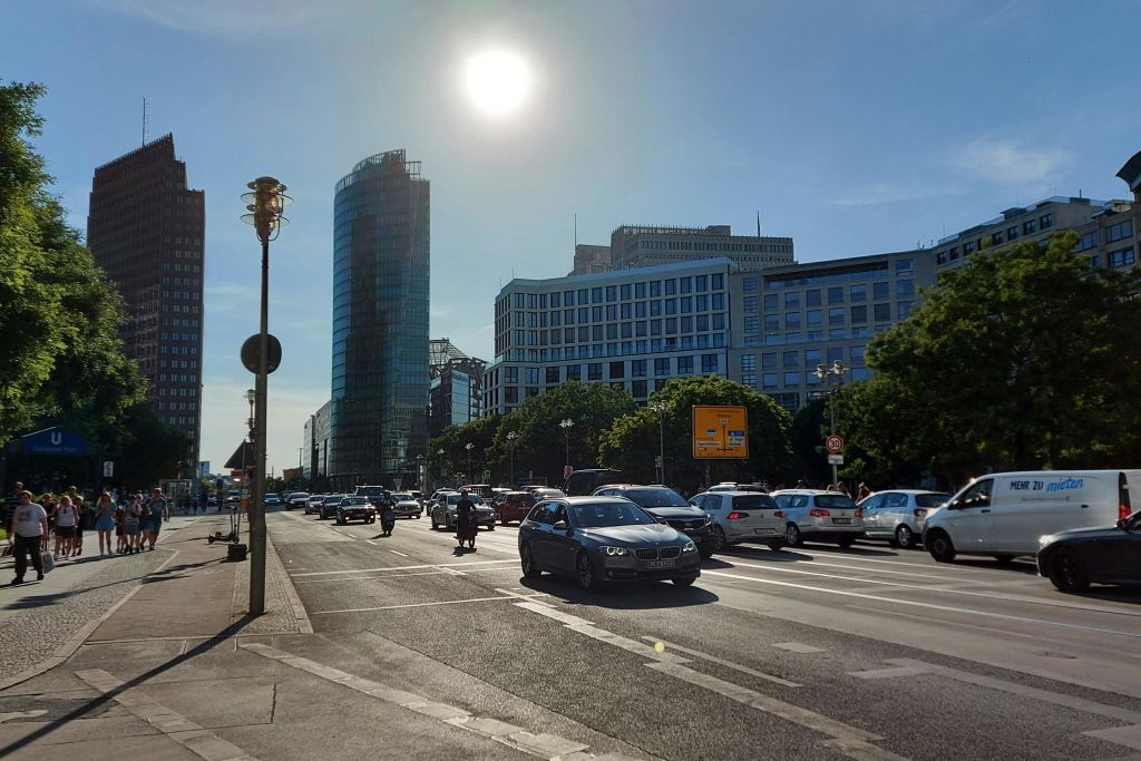 라이프지거언트포츠다머플라츠