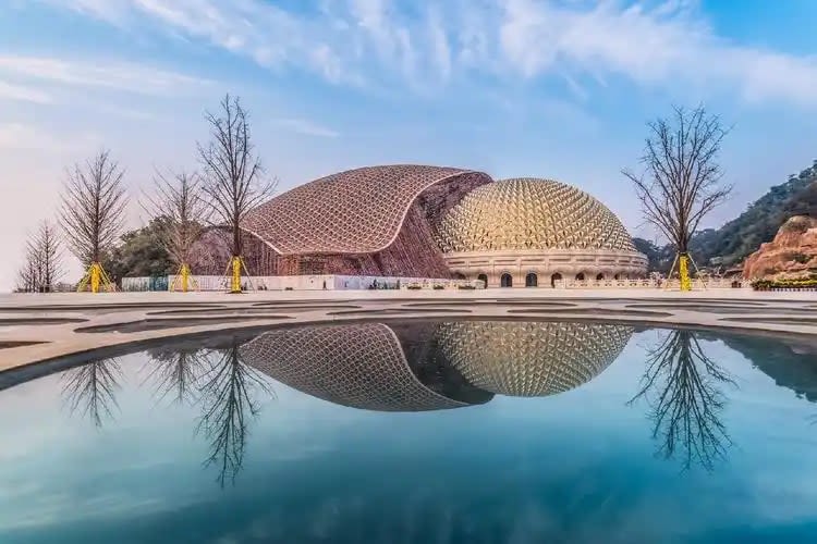 난징(Nanjing) 바오언사 유적지 & 외곽 친화이강 유람선 & 우서산 프라이빗 가이드 일일 투어