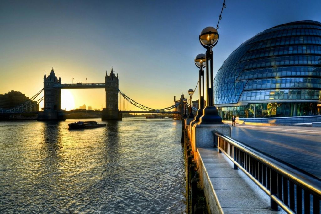 석양의 타워 브리지