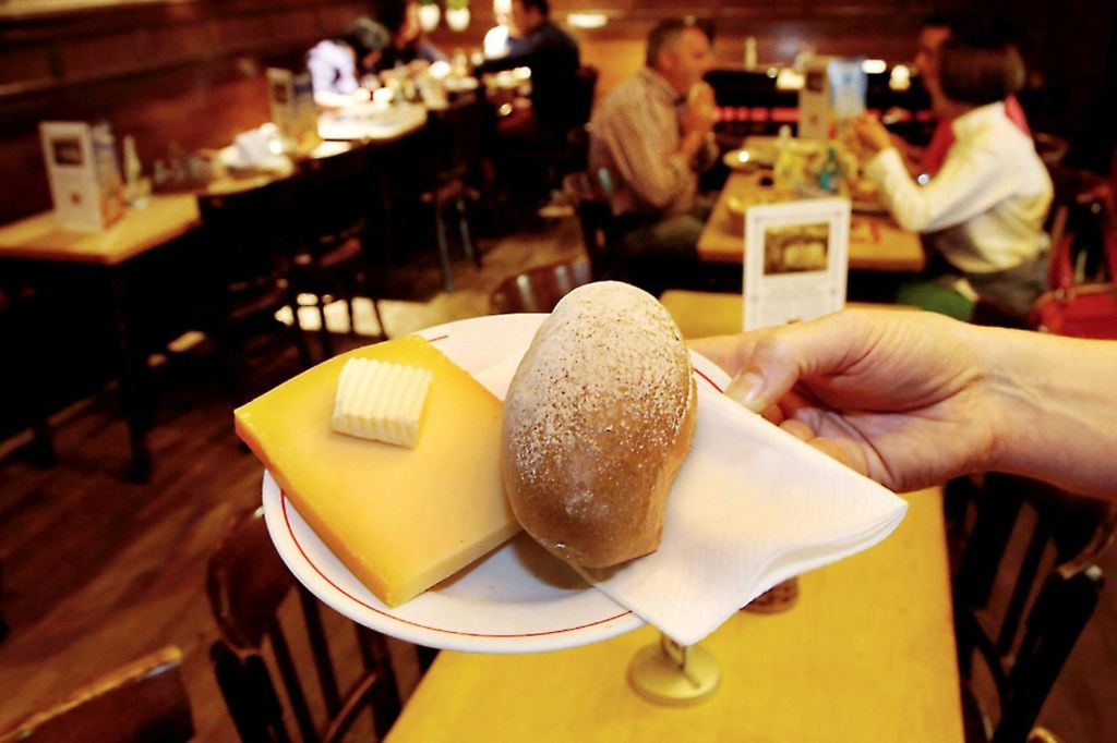 어드벤처 월드 투어