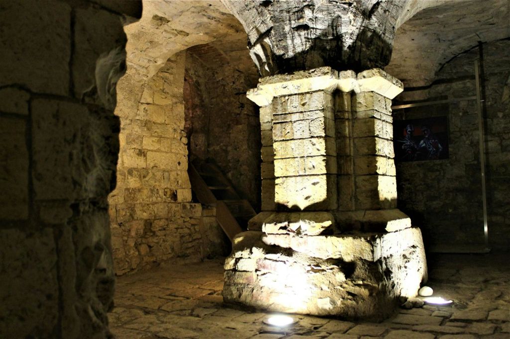 프라하 올드타운과 중세 지하 감옥 투어