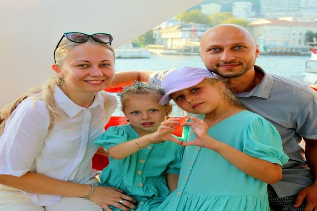 가족 여행에 적합한 크루즈 투어