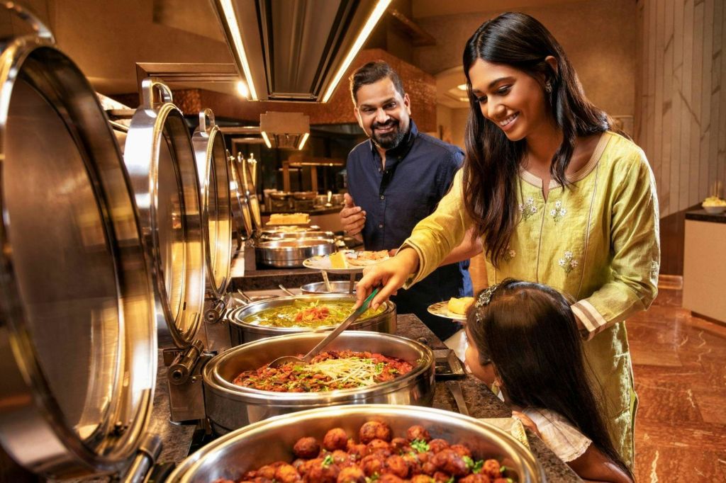 아틀란티스 더 팜 (Atlantis the Palm) 에서 즐기는 만화경 저녁 뷔페