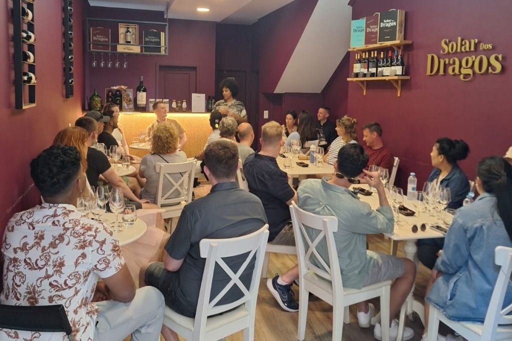 댓글이 달린 와인 시음