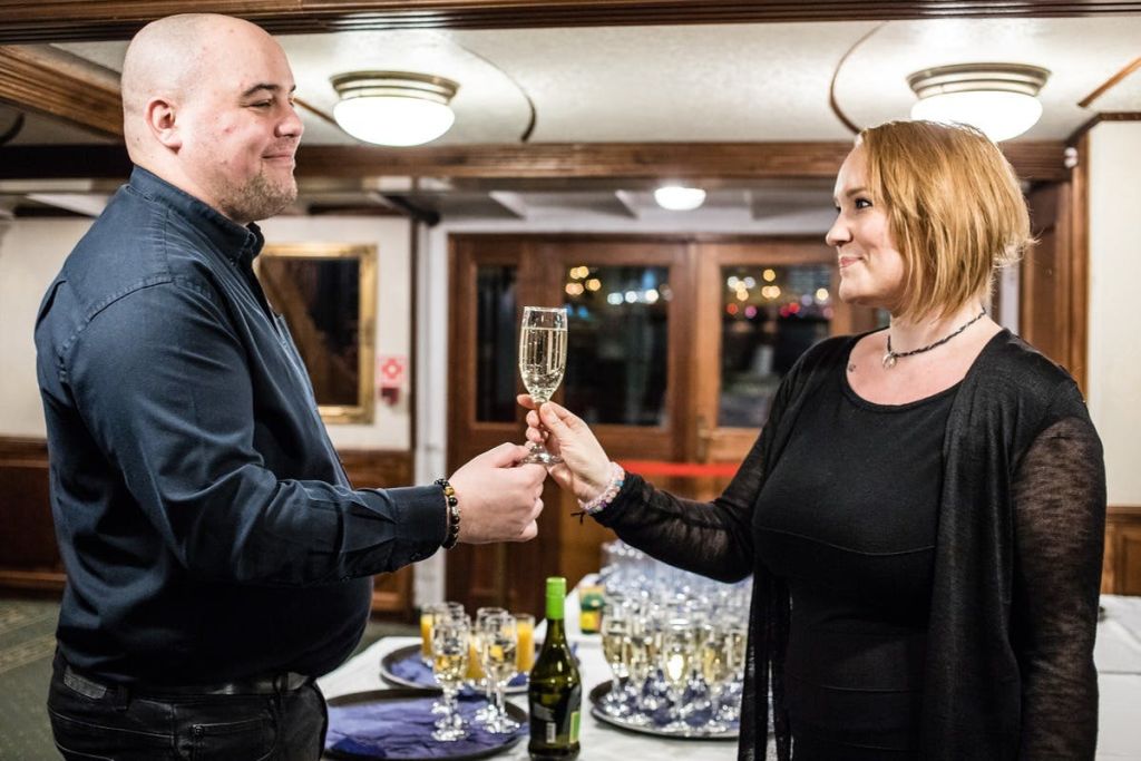 탑승 후 환영 음료 제공