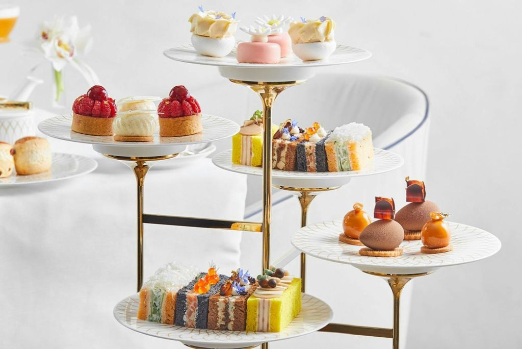 플라톤에서 즐기는 애프터눈 티 (무제한 차와 커피 포함)