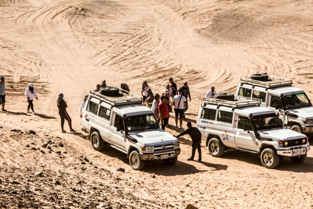 후르가다: 가이드와 함께하는 사막 사파리 + ATV, 버기카, 낙타 타기 + 저녁 식사 + 교통편