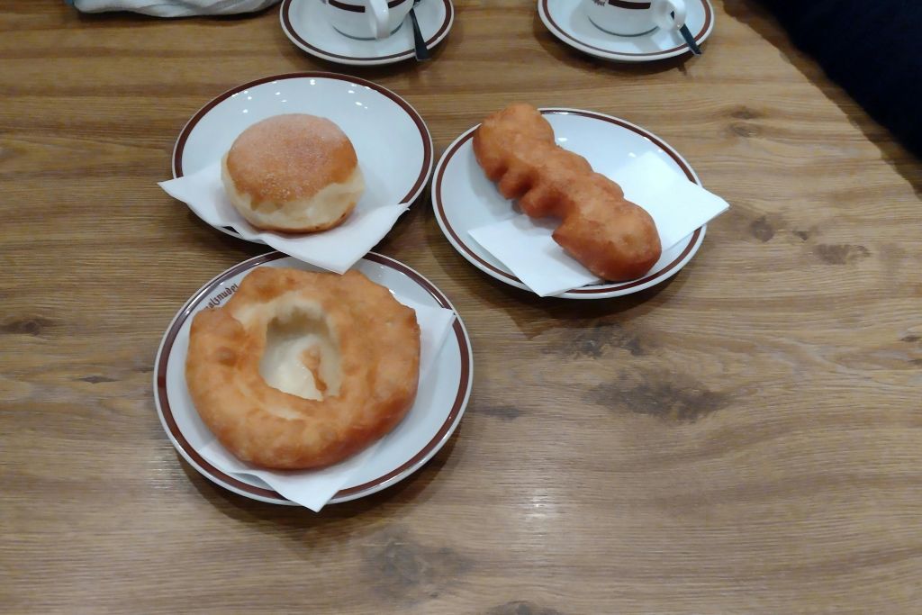 115년 이상 된 베이커리