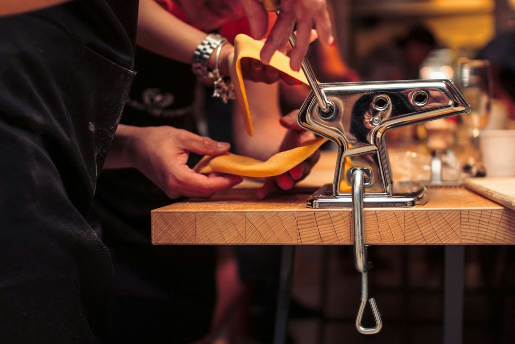현지 셰프와 함께하는 파스타 만들기 클래스: 요리, 식사, 와인