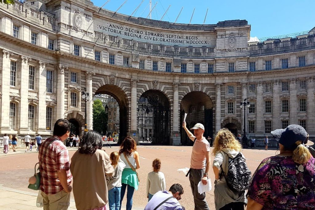 애드미럴티 아치