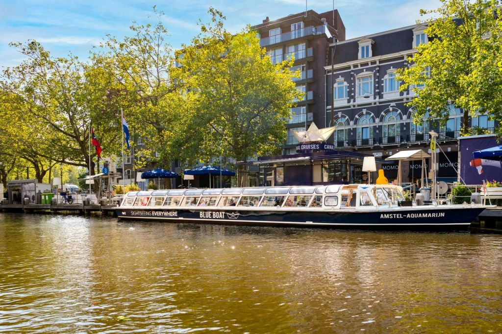 블루보트 회사와 함께하는 운하 크루즈