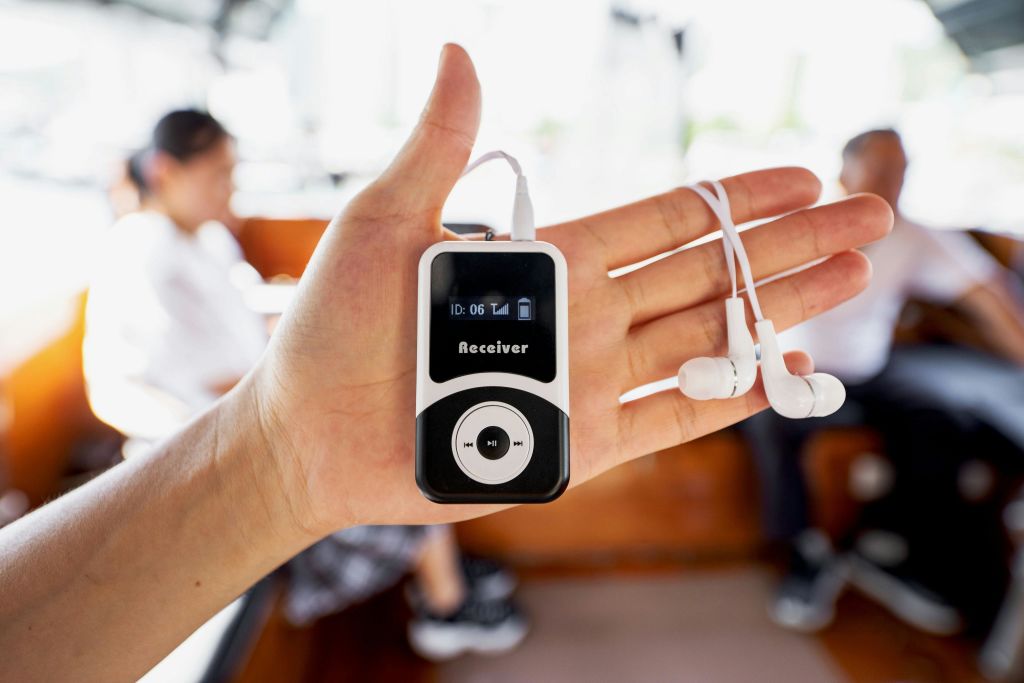 4가지 언어로 제공되는 오디오 가이드 (광둥어, 영어, 중국어, 잔파니즈)