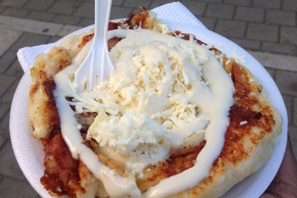 전형적인 달콤하고 짭짤한 메데인 스페셜