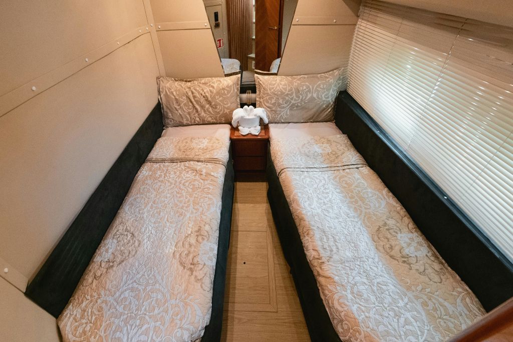 켄타우로스 차터 - 58피트 요트 에토샤