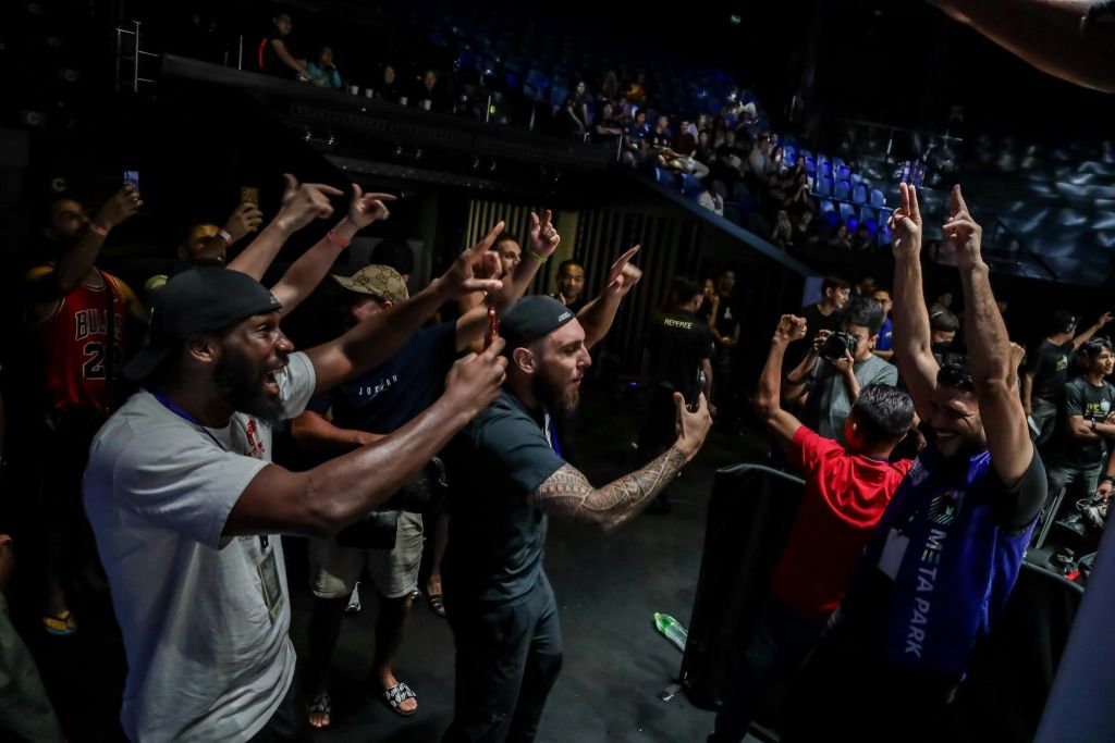 룸피니 복싱 스타디움에서 열리는 무에타이 경기