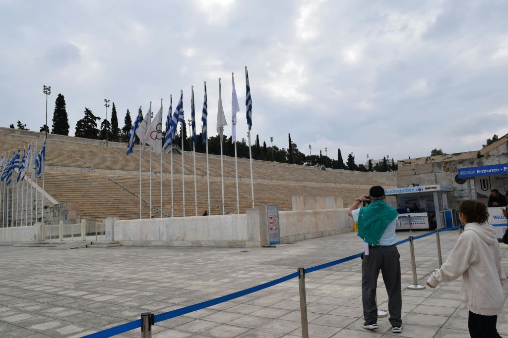 아크로폴리스 전망을 감상할 수 있는 플라카