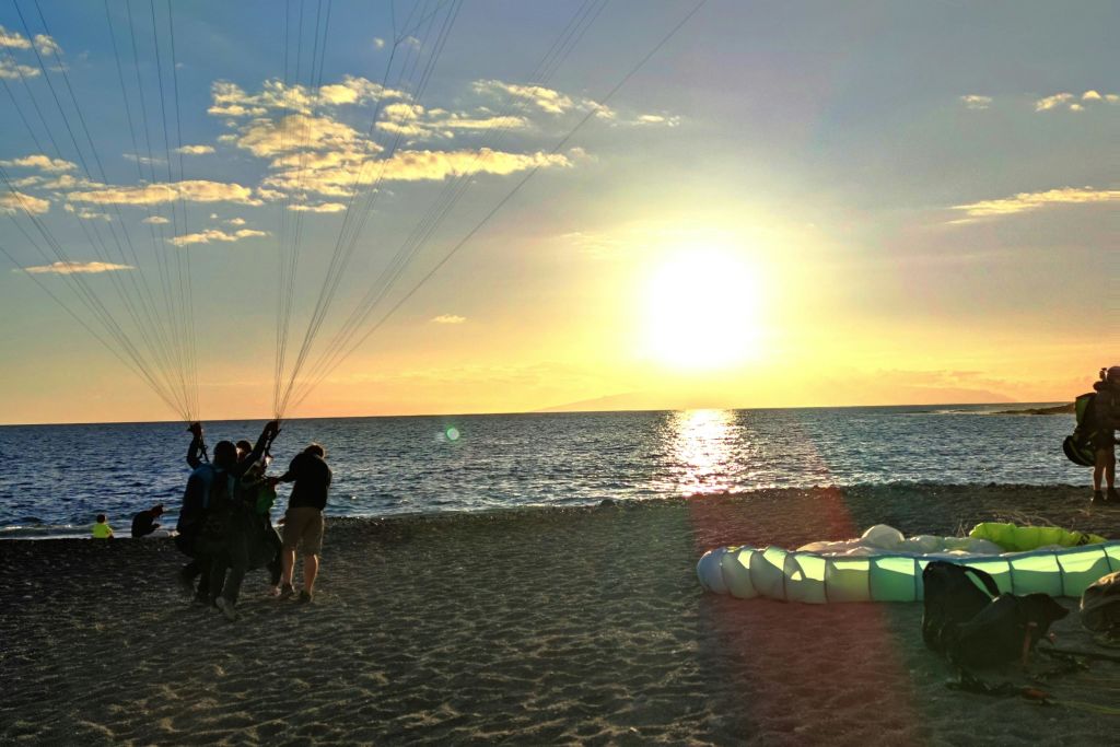 테네리페에서 패러글라이딩 즐기기